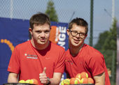G-Tennis duim omhoog