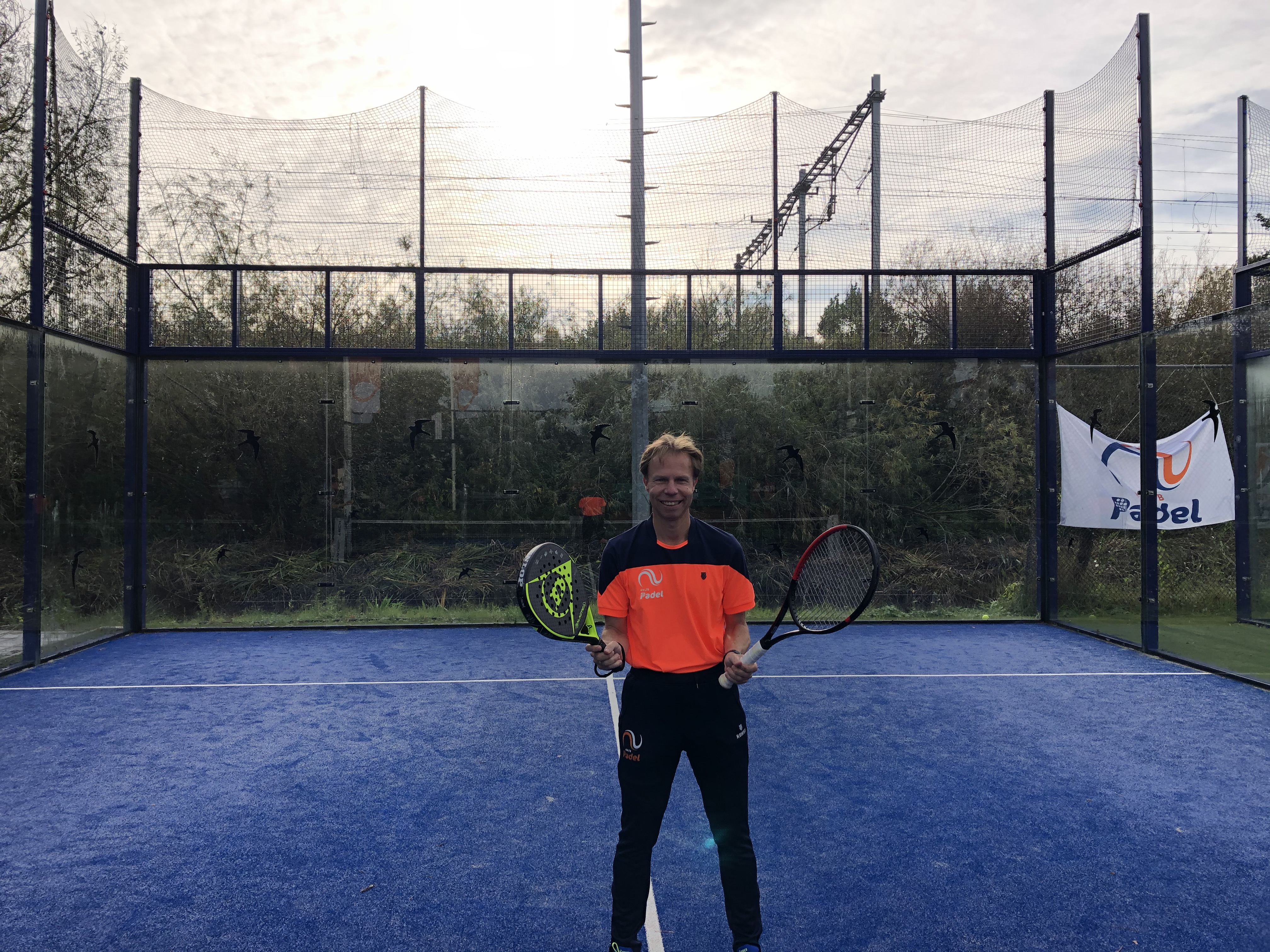 Erik Poel Met Padelracket