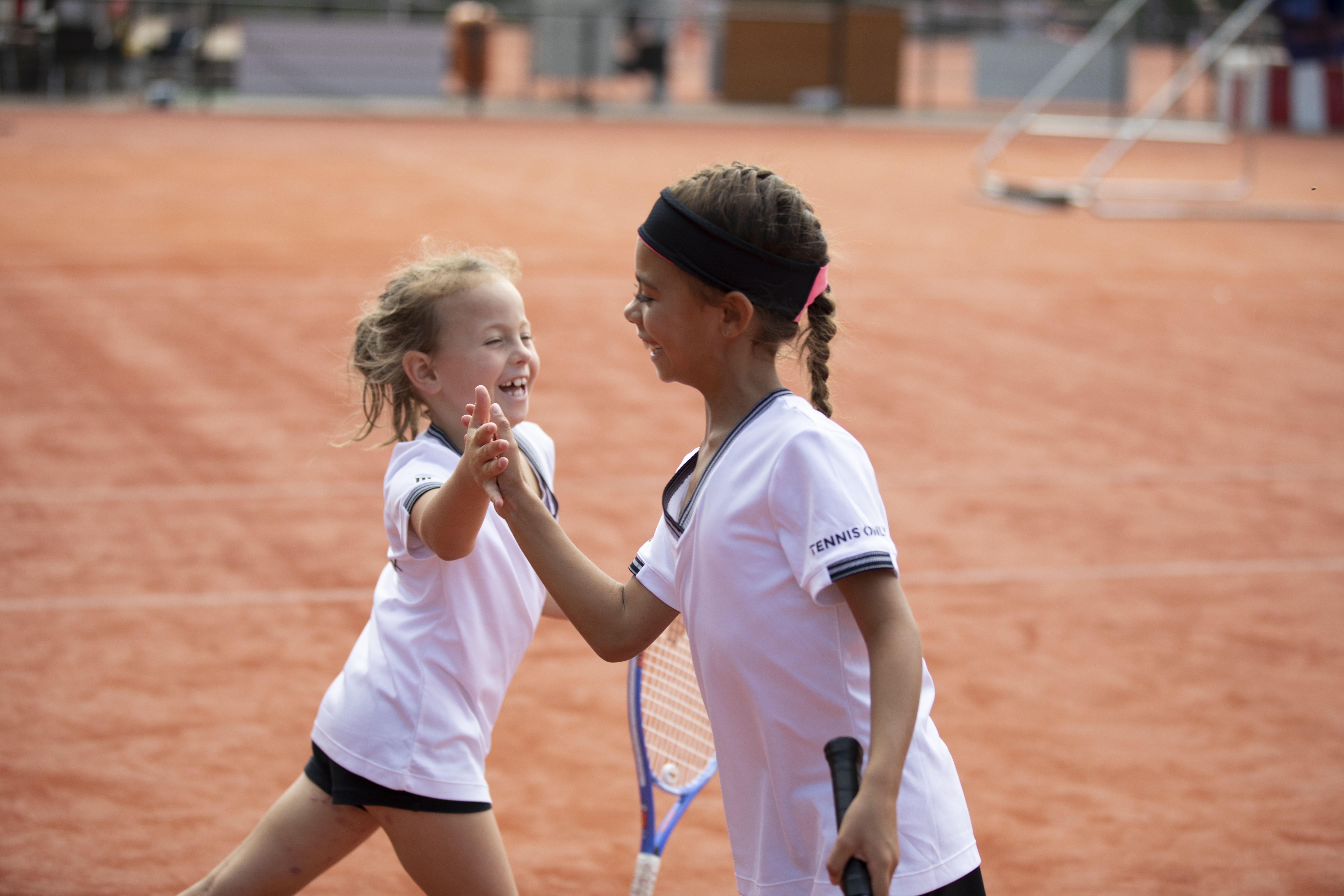Toernooien Jeugd tenniskids rood high five